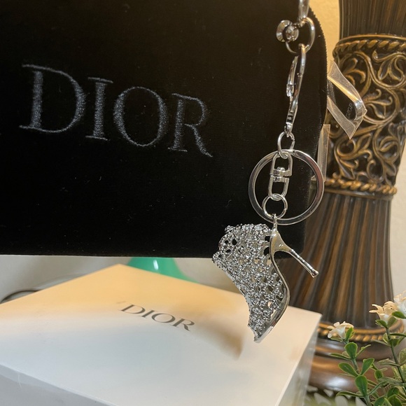 Dior - Picture 7 of 10